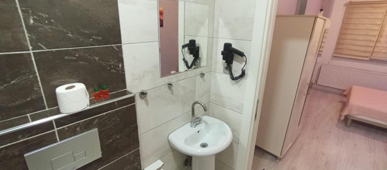 La Casa De Hotel Истанбул Екстериор снимка