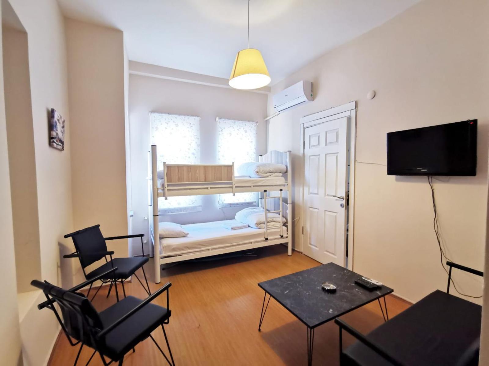 La Casa De Hotel Истанбул Екстериор снимка