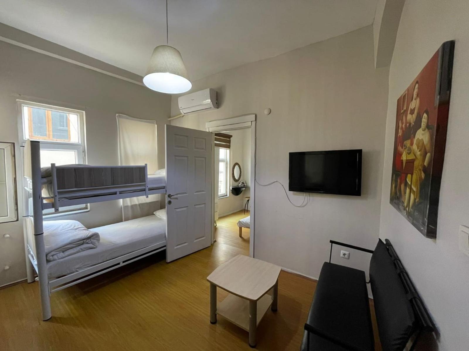La Casa De Hotel Истанбул Екстериор снимка